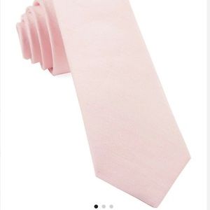 Tie Bar Blush Tie in Linen Row 3"